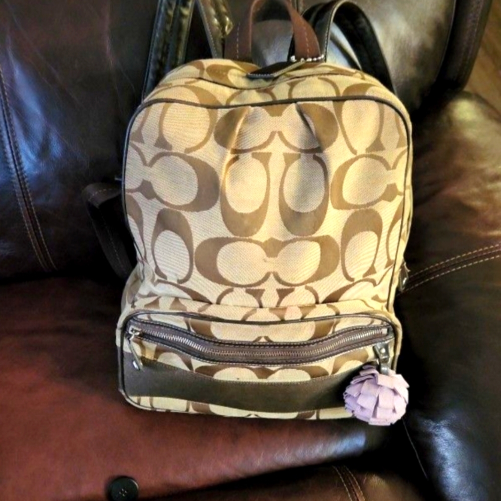 LARGE COACH 🎒 BACKPACK